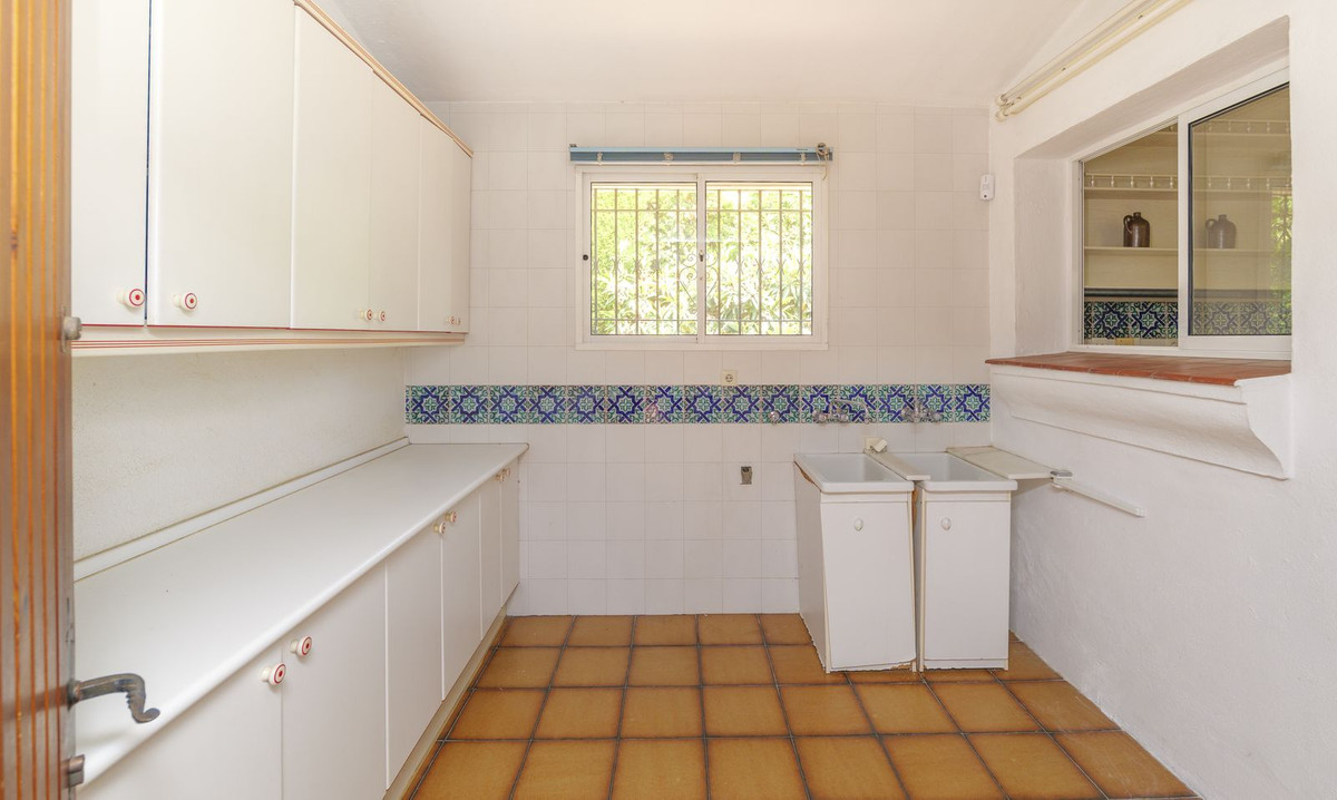 Detached Villa te koop in Marbella | 3 slaapkamers H5064568