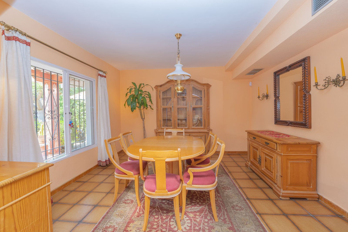 Detached Villa te koop in Marbella | 3 slaapkamers H5064568