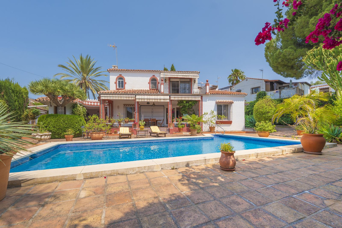 Detached Villa te koop in Marbella | 3 slaapkamers H5064568