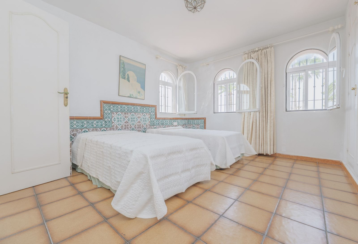 Detached Villa te koop in Marbella | 3 slaapkamers H5064568