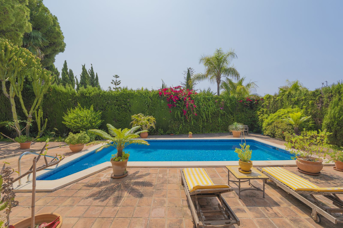 Detached Villa te koop in Marbella | 3 slaapkamers H5064568