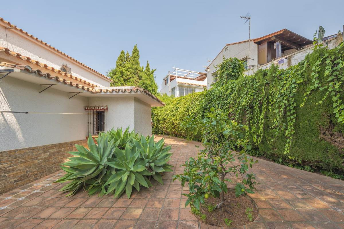 Detached Villa te koop in Marbella | 3 slaapkamers H5064568