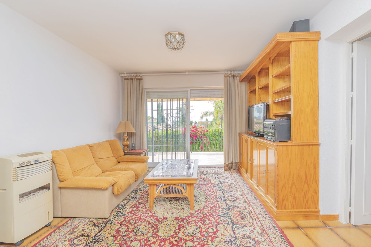 Detached Villa te koop in Marbella | 3 slaapkamers H5064568