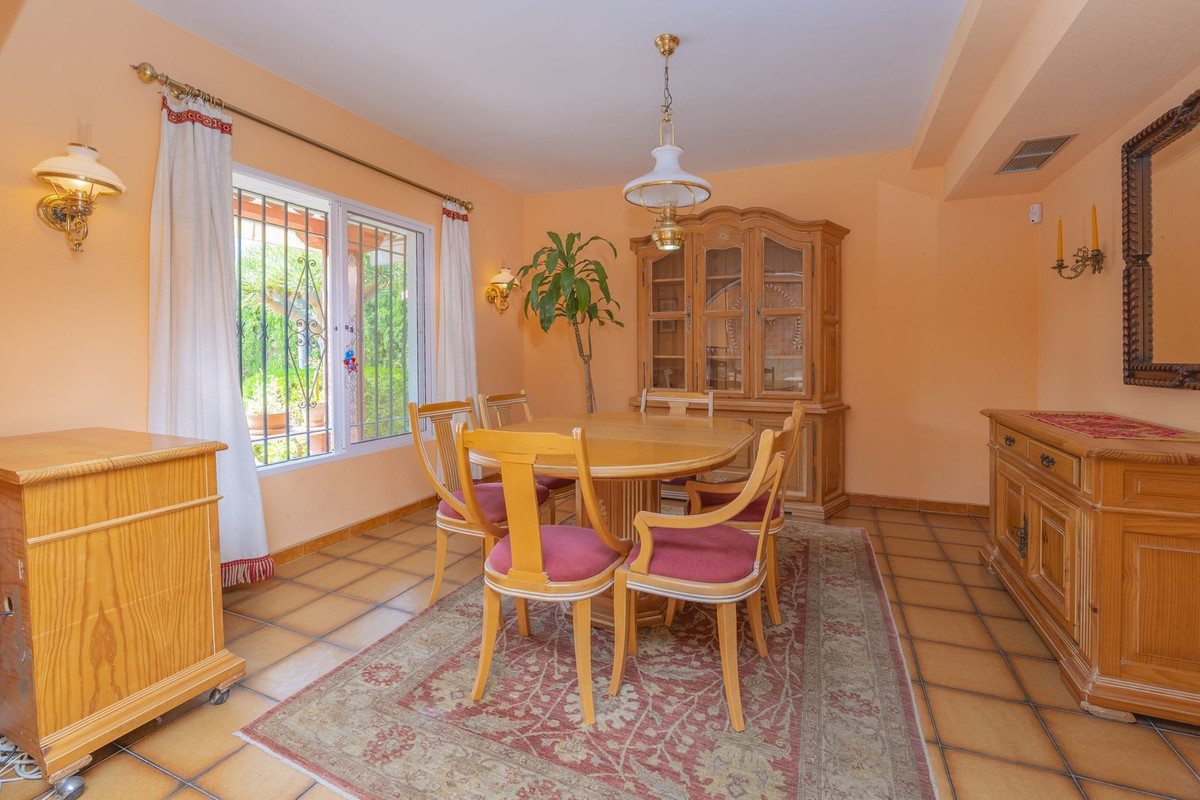 Detached Villa te koop in Marbella | 3 slaapkamers H5064568