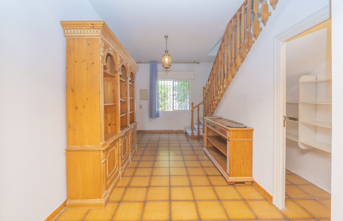 Detached Villa te koop in Marbella | 3 slaapkamers H5064568