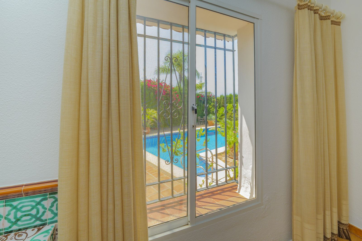 Detached Villa te koop in Marbella | 3 slaapkamers H5064568