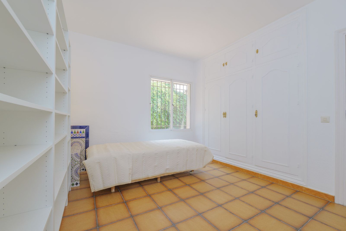 Detached Villa te koop in Marbella | 3 slaapkamers H5064568