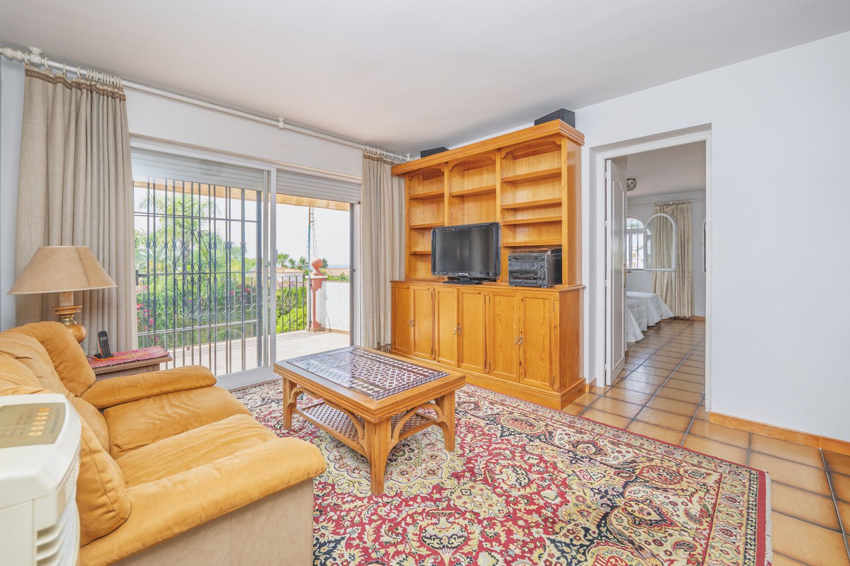 Detached Villa te koop in Marbella | 3 slaapkamers H5064568