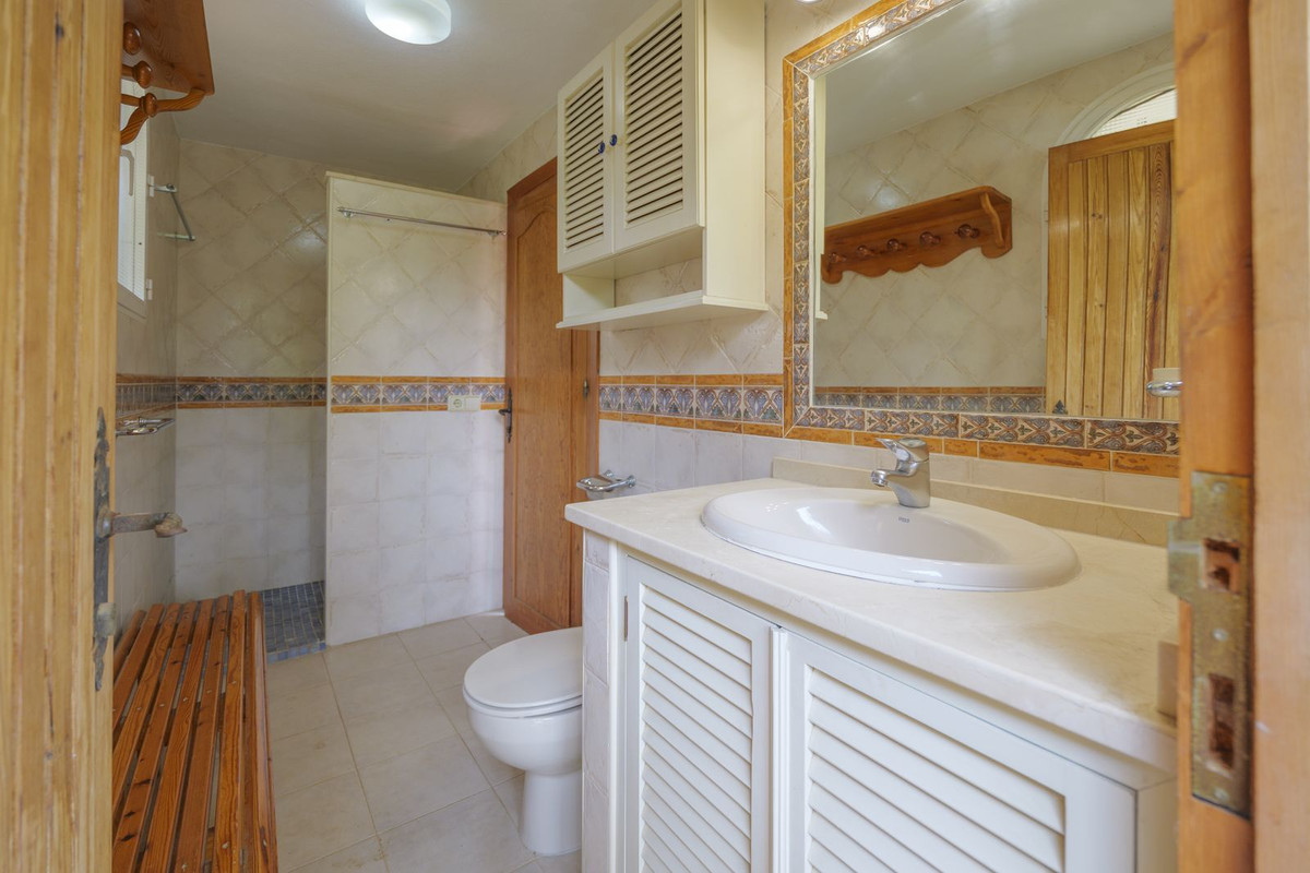 Detached Villa te koop in Marbella | 3 slaapkamers H5064568