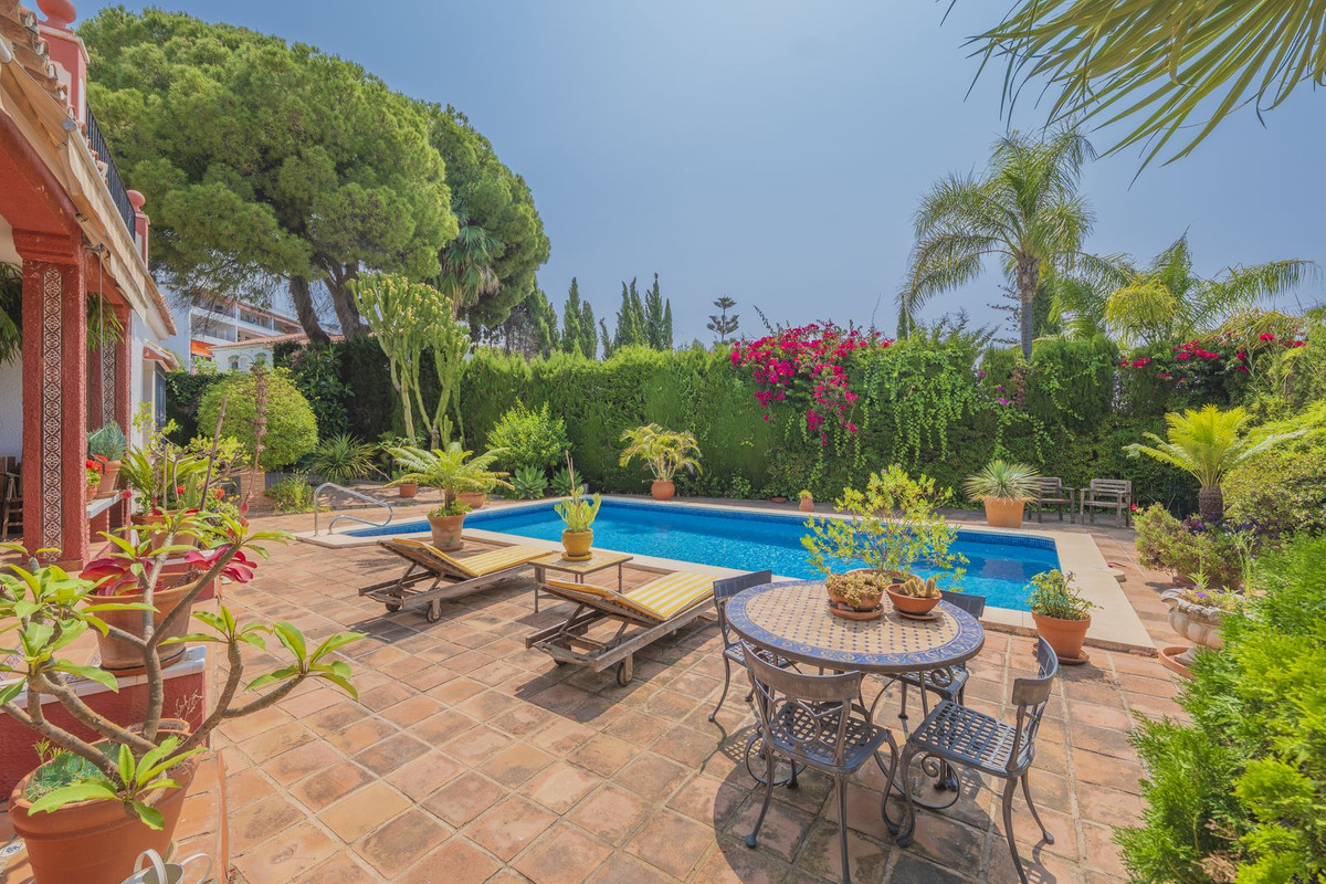 Detached Villa te koop in Marbella | 3 slaapkamers H5064568