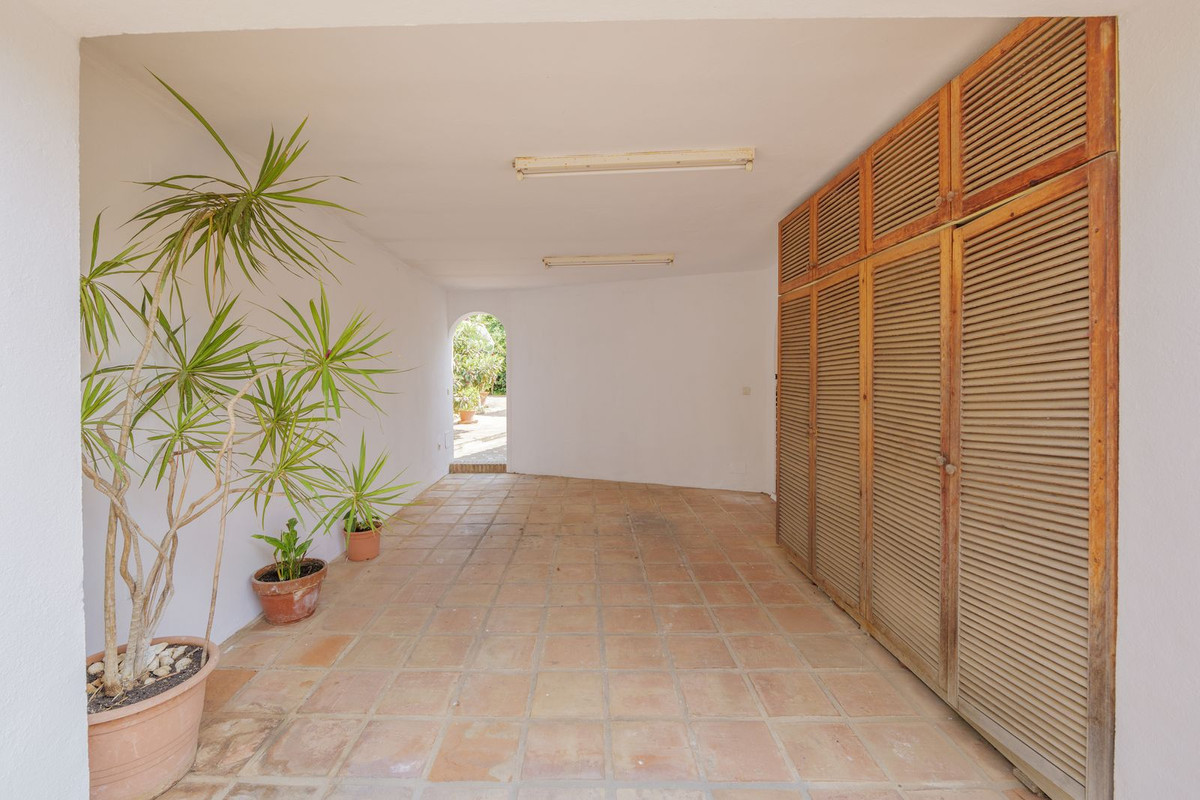 Detached Villa te koop in Marbella | 3 slaapkamers H5064568