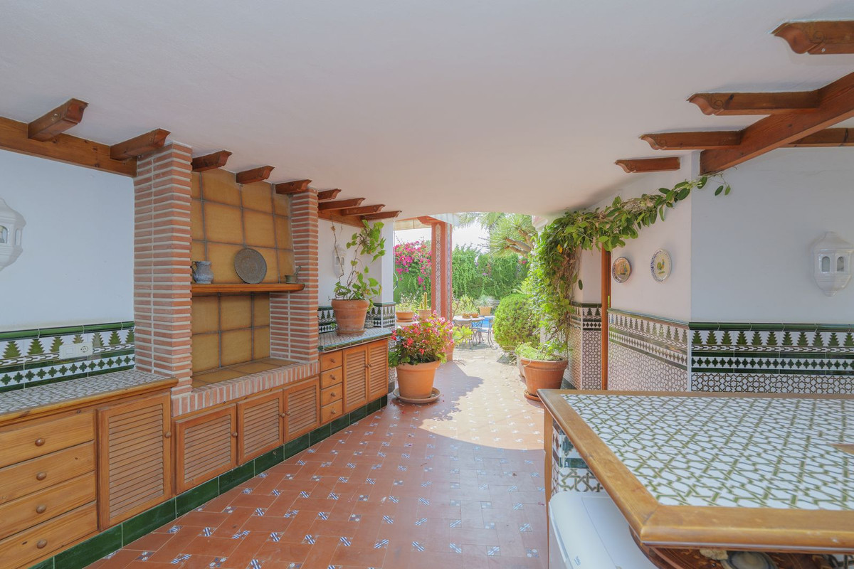 Detached Villa te koop in Marbella | 3 slaapkamers H5064568