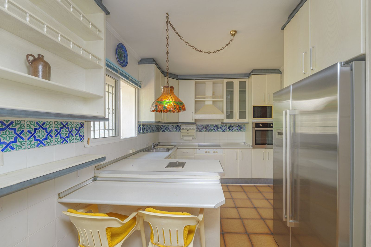 Detached Villa te koop in Marbella | 3 slaapkamers H5064568