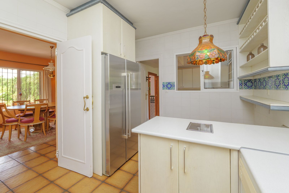 Detached Villa te koop in Marbella | 3 slaapkamers H5064568