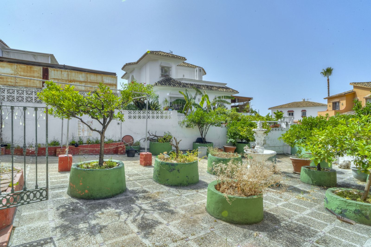 Huis te koop in Marbella | 4 slaapkamers H5071354