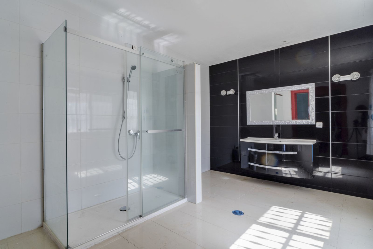 Huis te koop in Marbella | 4 slaapkamers H5071354