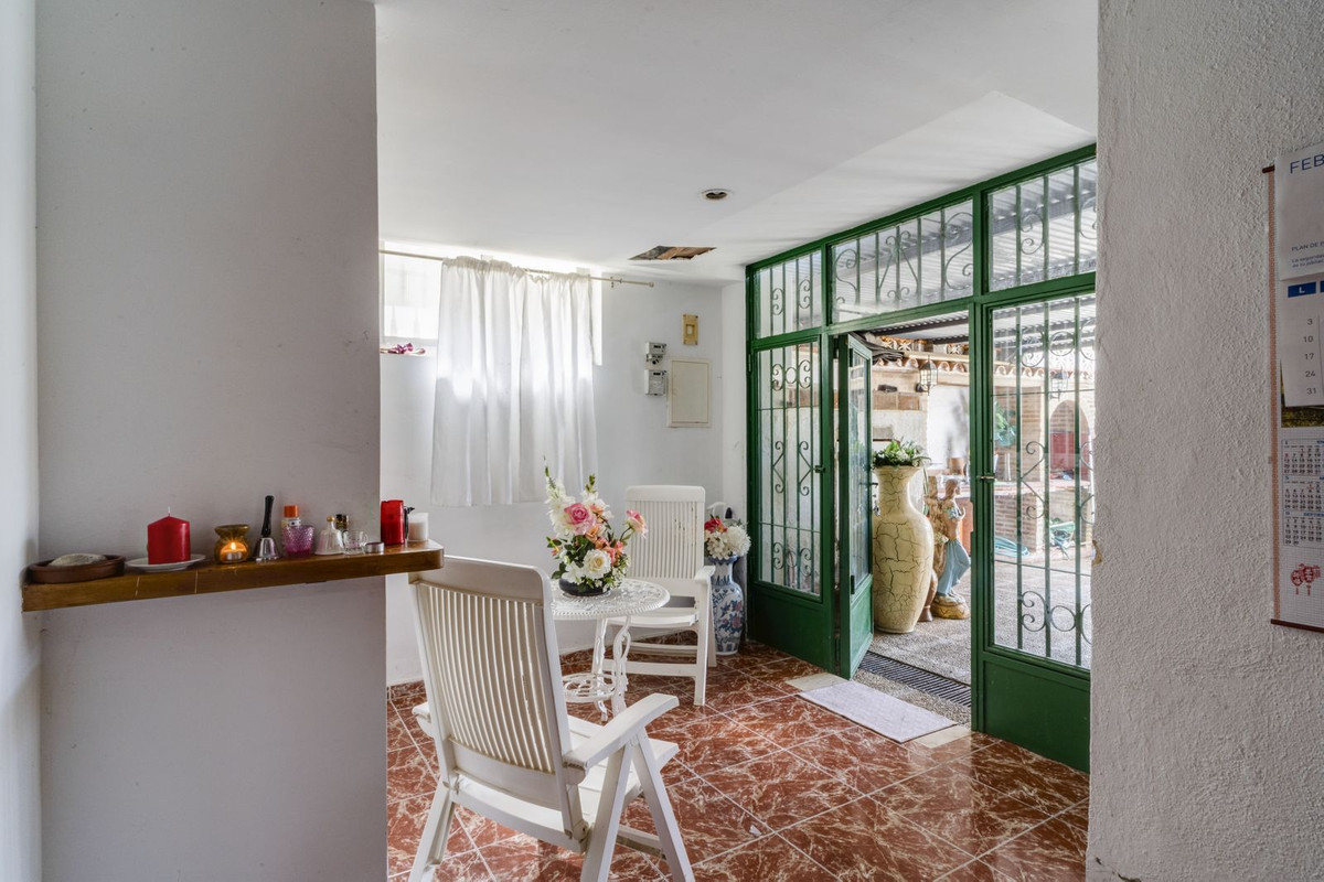 Huis te koop in Marbella | 4 slaapkamers H5071354