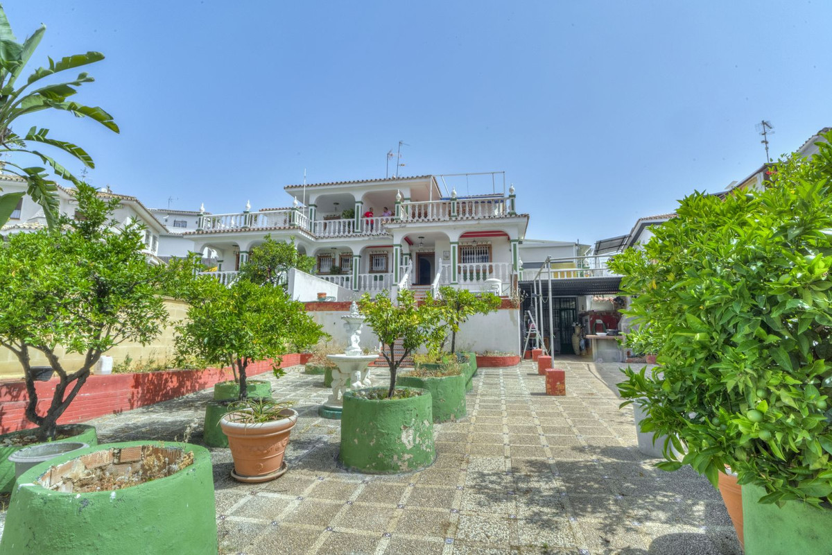 Huis te koop in Marbella | 4 slaapkamers H5071354