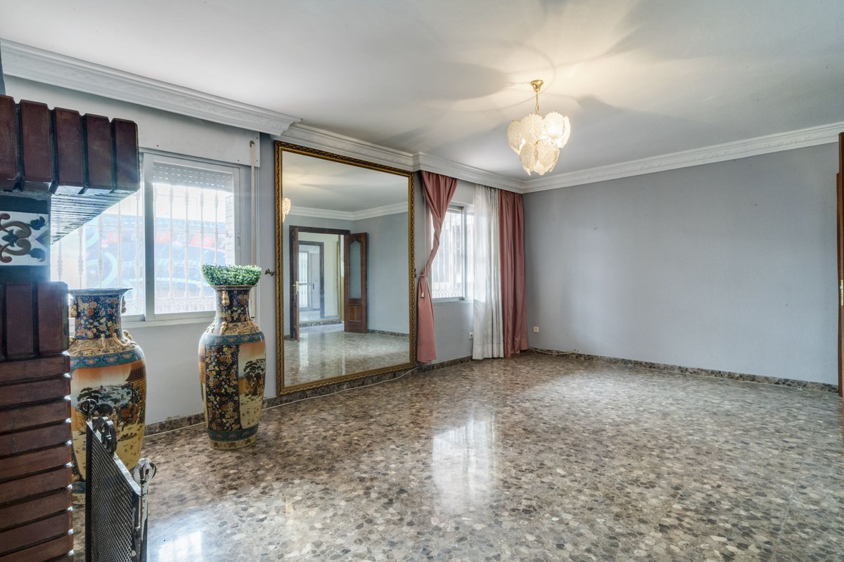 Huis te koop in Marbella | 4 slaapkamers H5071354