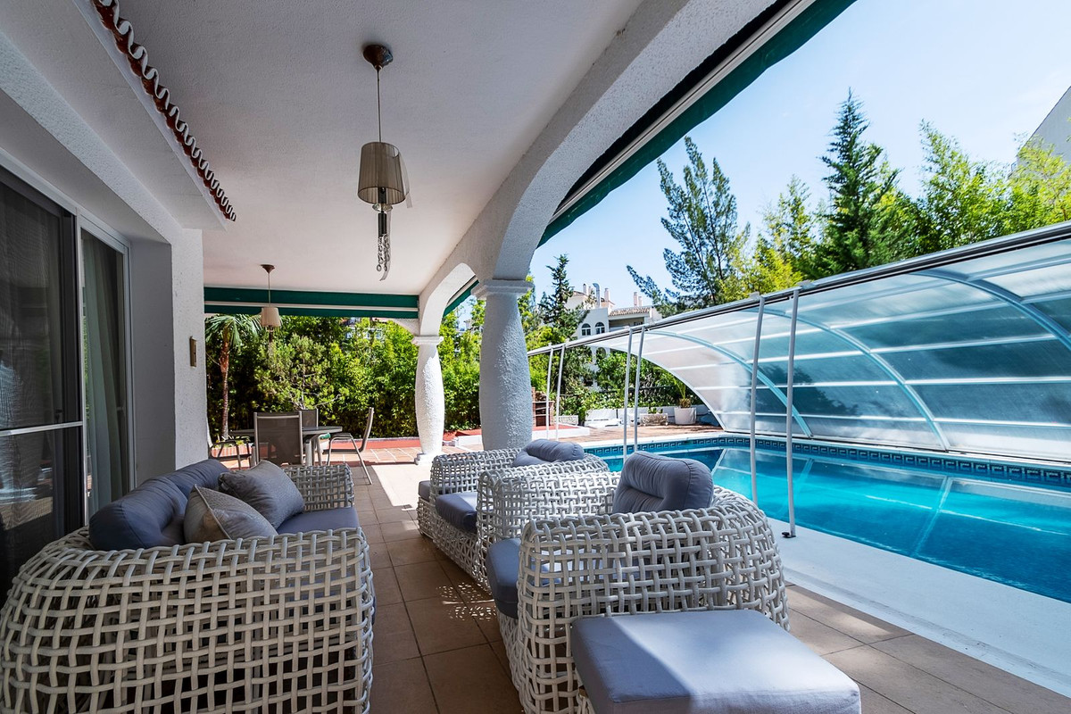 Detached Villa te koop in Marbella | 4 slaapkamers H5073136