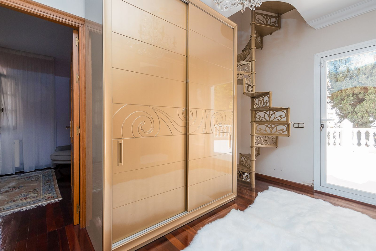 Detached Villa te koop in Marbella | 4 slaapkamers H5073136