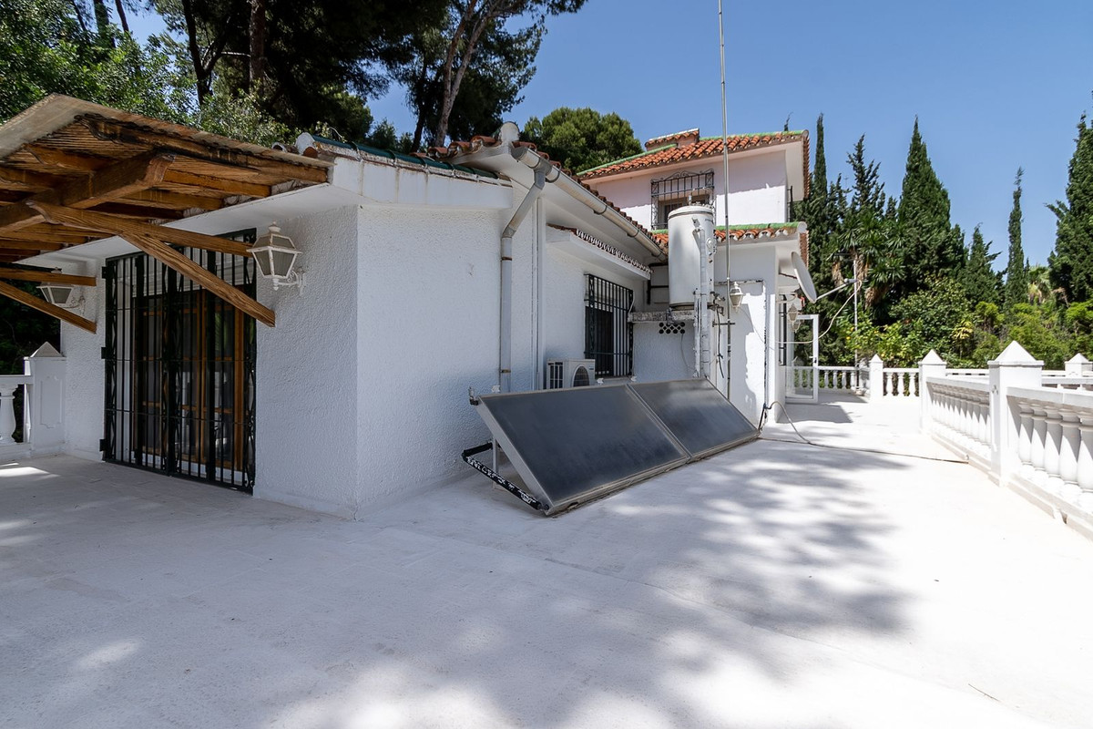 Detached Villa te koop in Marbella | 4 slaapkamers H5073136