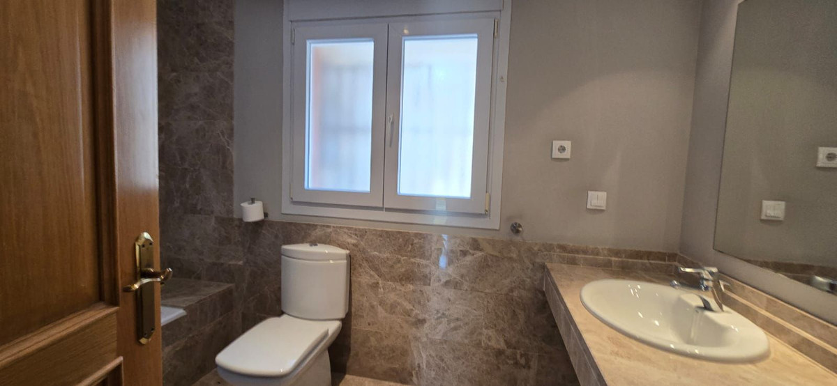 Huis te koop in Marbella | 5 slaapkamers H5075440