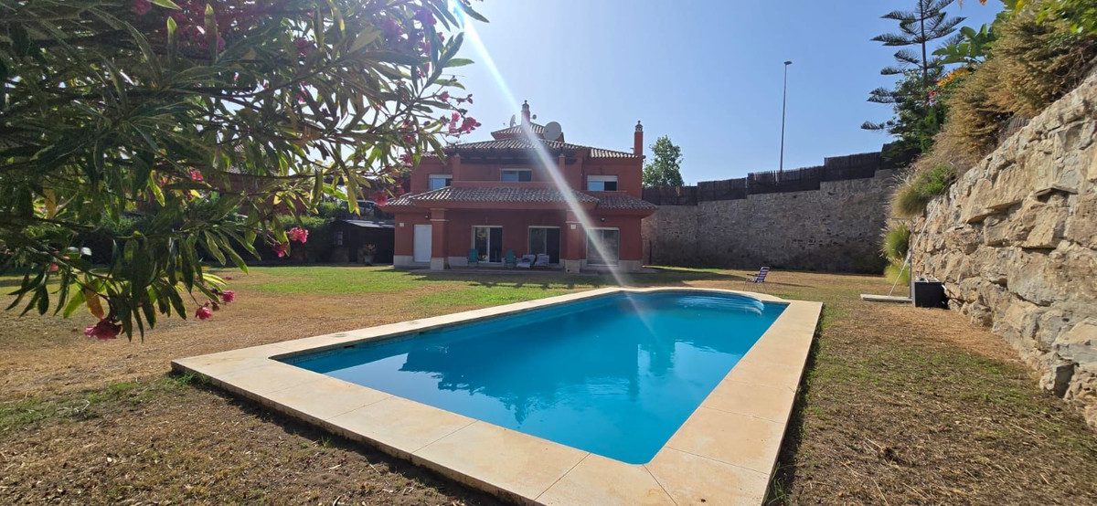 Huis te koop in Marbella | 5 slaapkamers H5075440
