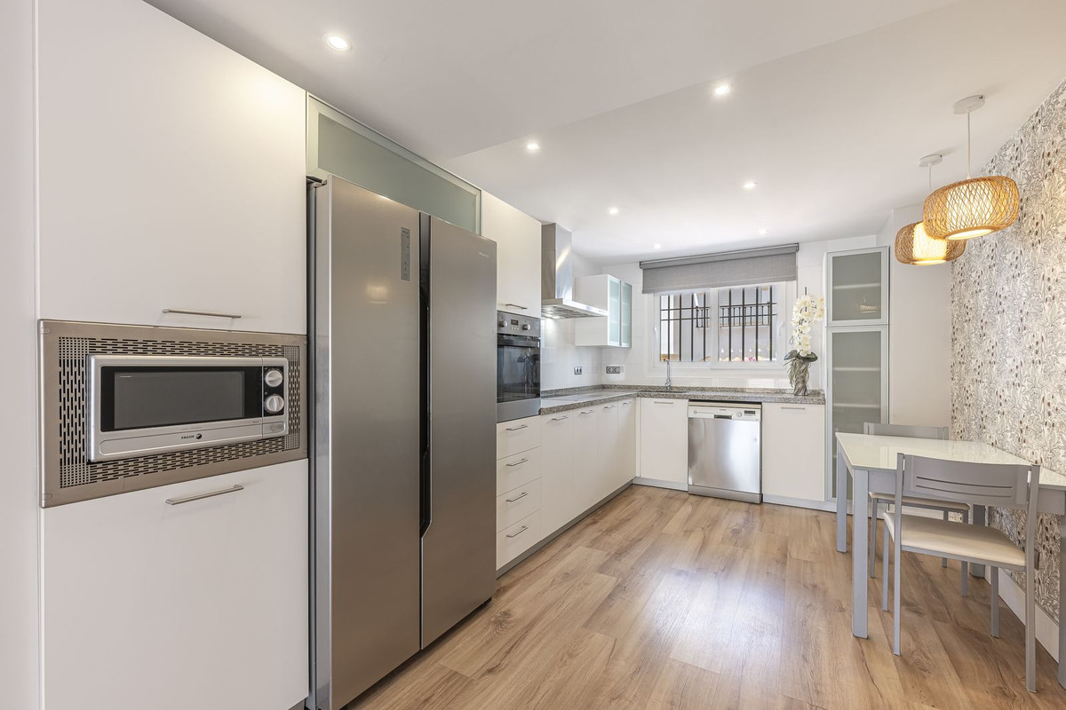 Huis te koop in Marbella | 4 slaapkamers H5079868