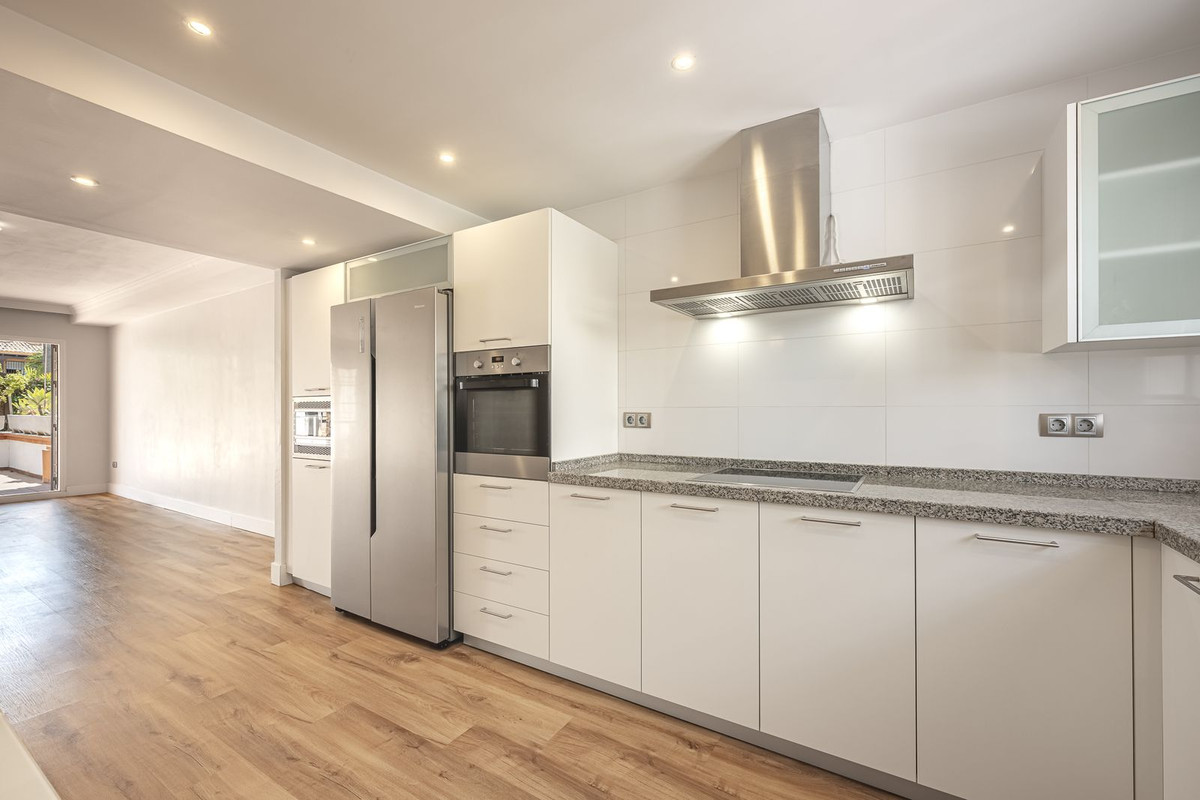 Huis te koop in Marbella | 4 slaapkamers H5079868