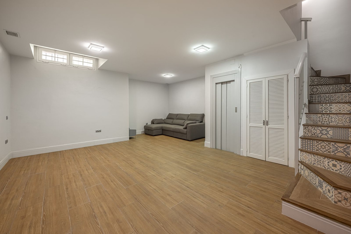 Huis te koop in Marbella | 4 slaapkamers H5079868