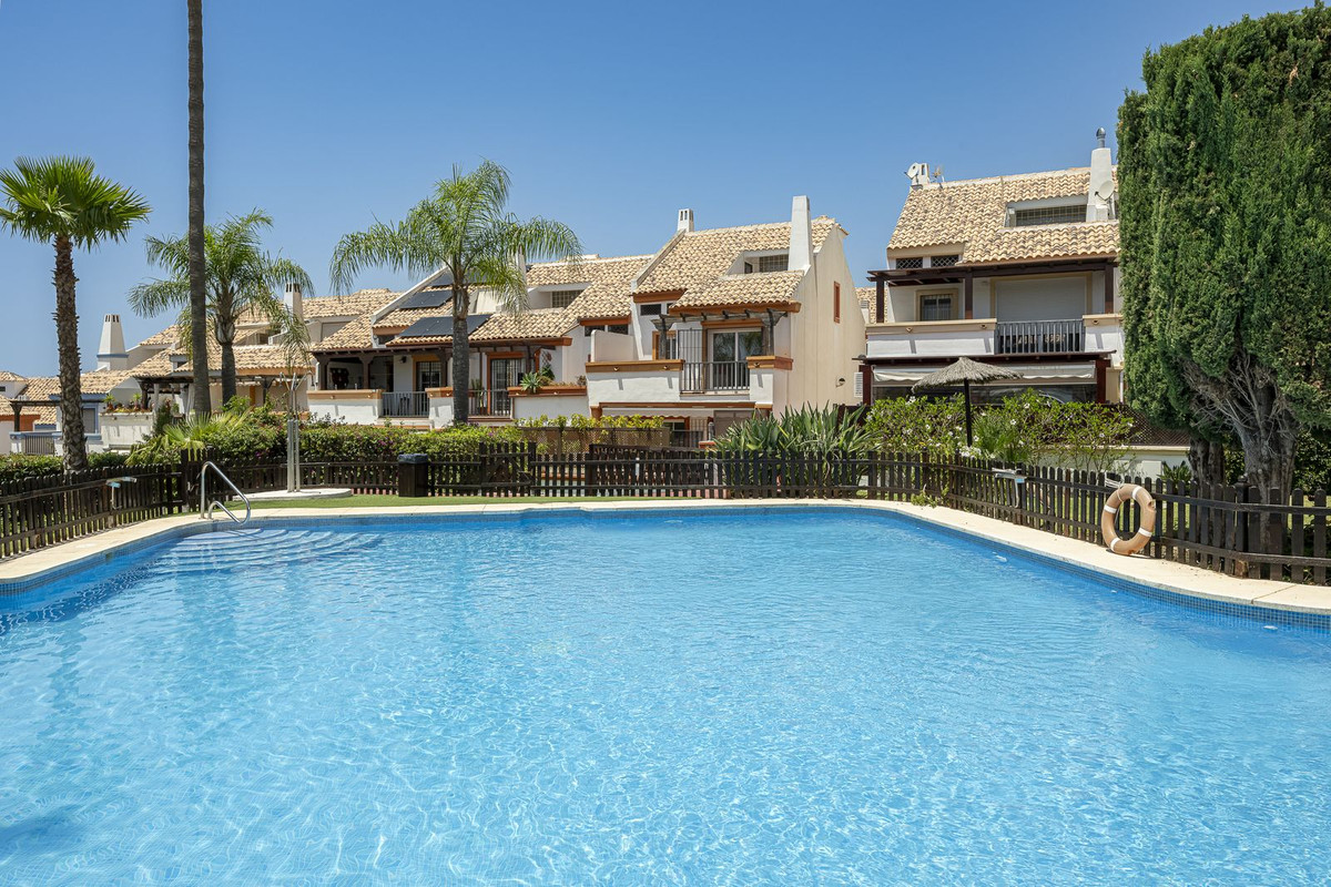Huis te koop in Marbella | 4 slaapkamers H5079868