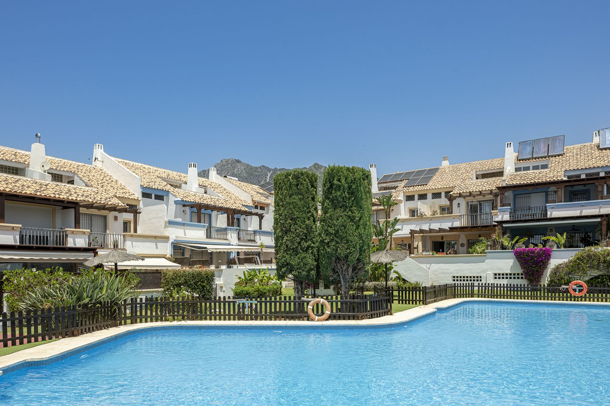 Huis te koop in Marbella | 4 slaapkamers H5079868