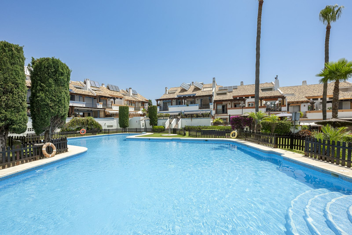 Huis te koop in Marbella | 4 slaapkamers H5079868