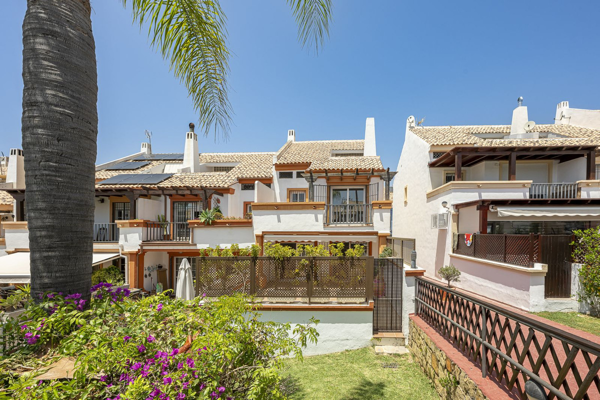 Huis te koop in Marbella | 4 slaapkamers H5079868