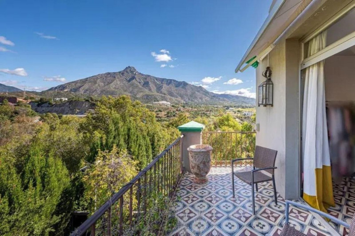 Huis te koop in Marbella | 5 slaapkamers H5081461