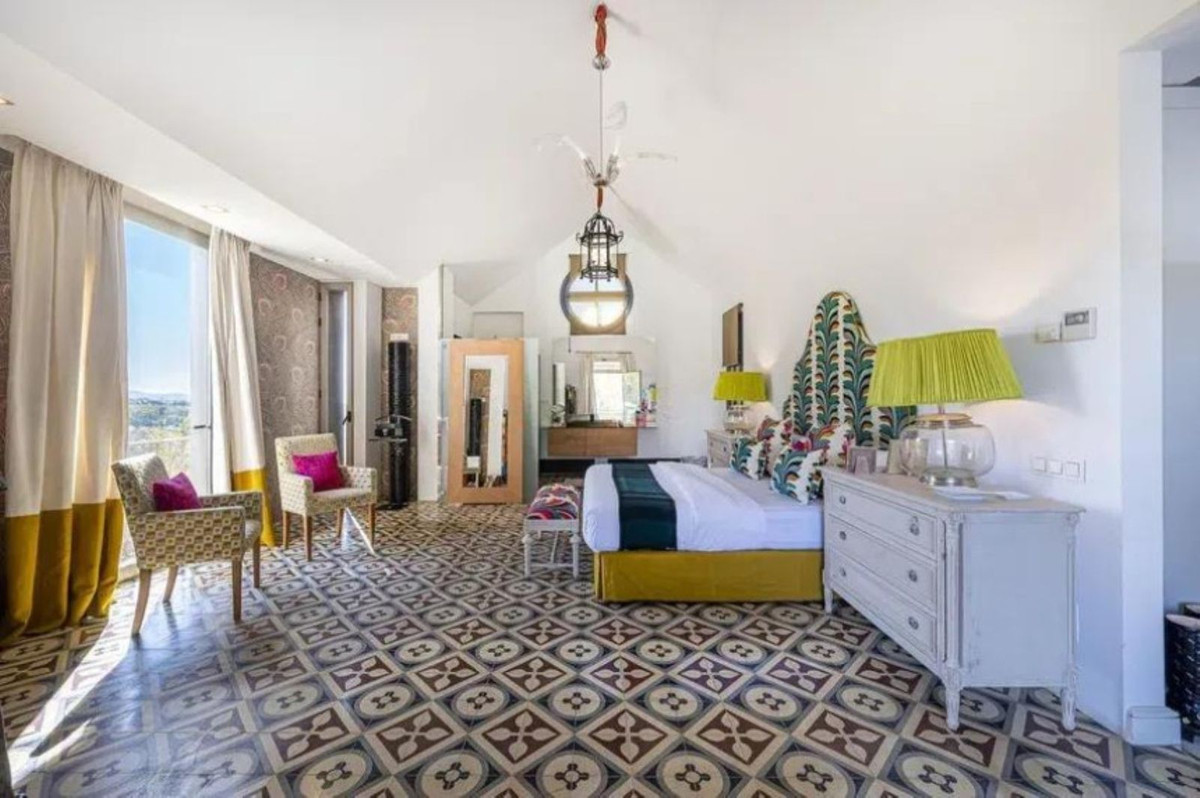 Huis te koop in Marbella | 5 slaapkamers H5081461