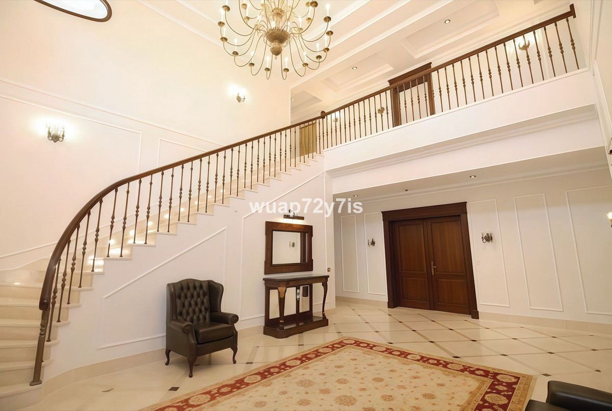 Huis te koop in Marbella | 6 slaapkamers H5104297