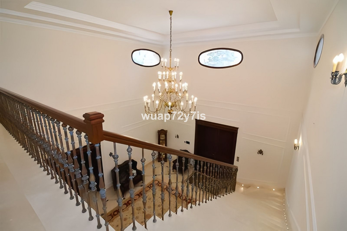 Huis te koop in Marbella | 6 slaapkamers H5104297