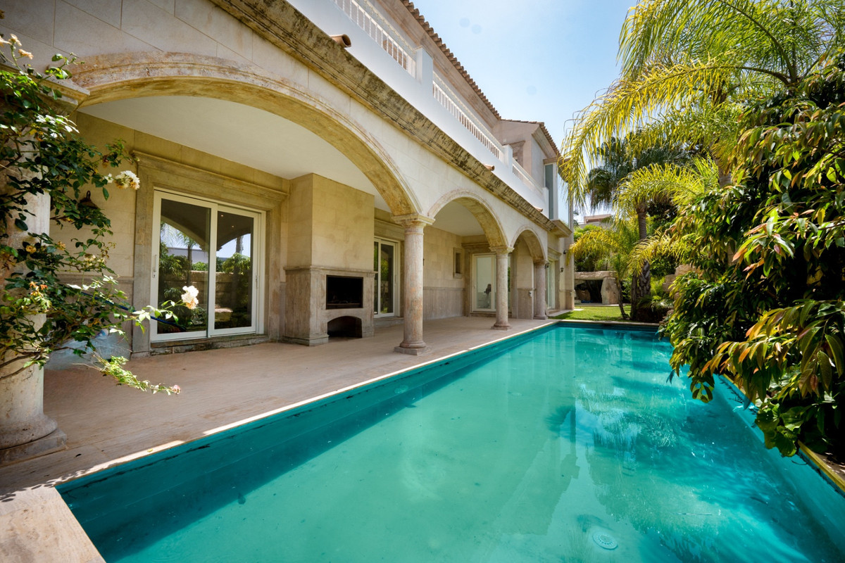 Huis te koop in Marbella | 4 slaapkamers H5104507