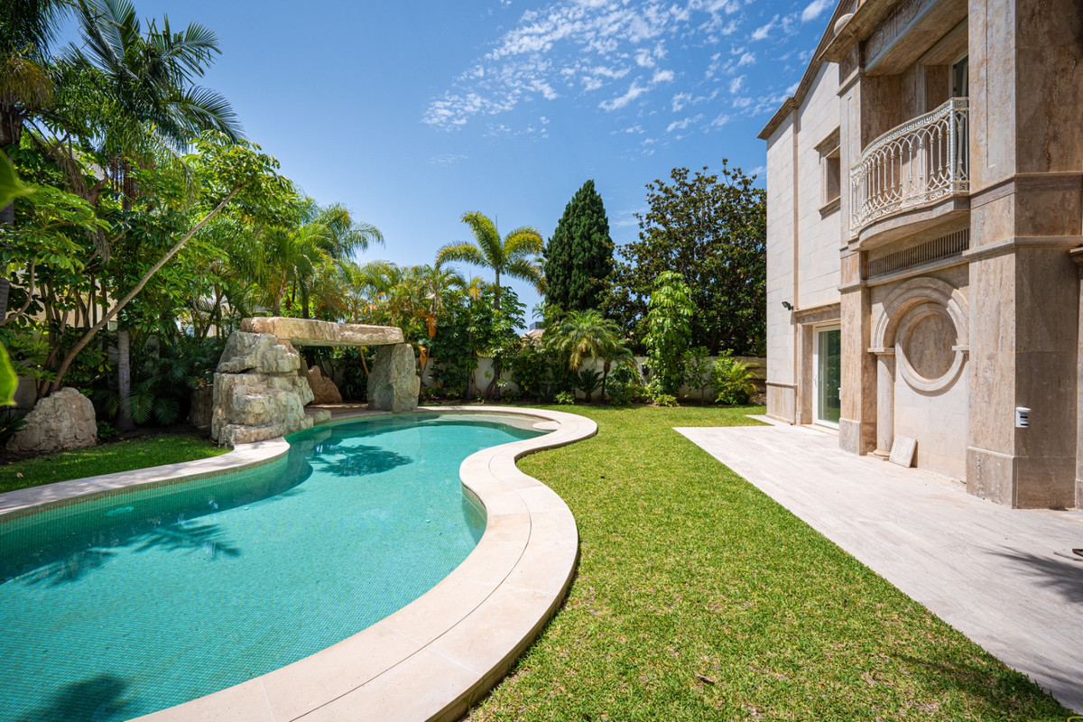 Huis te koop in Marbella | 4 slaapkamers H5104507