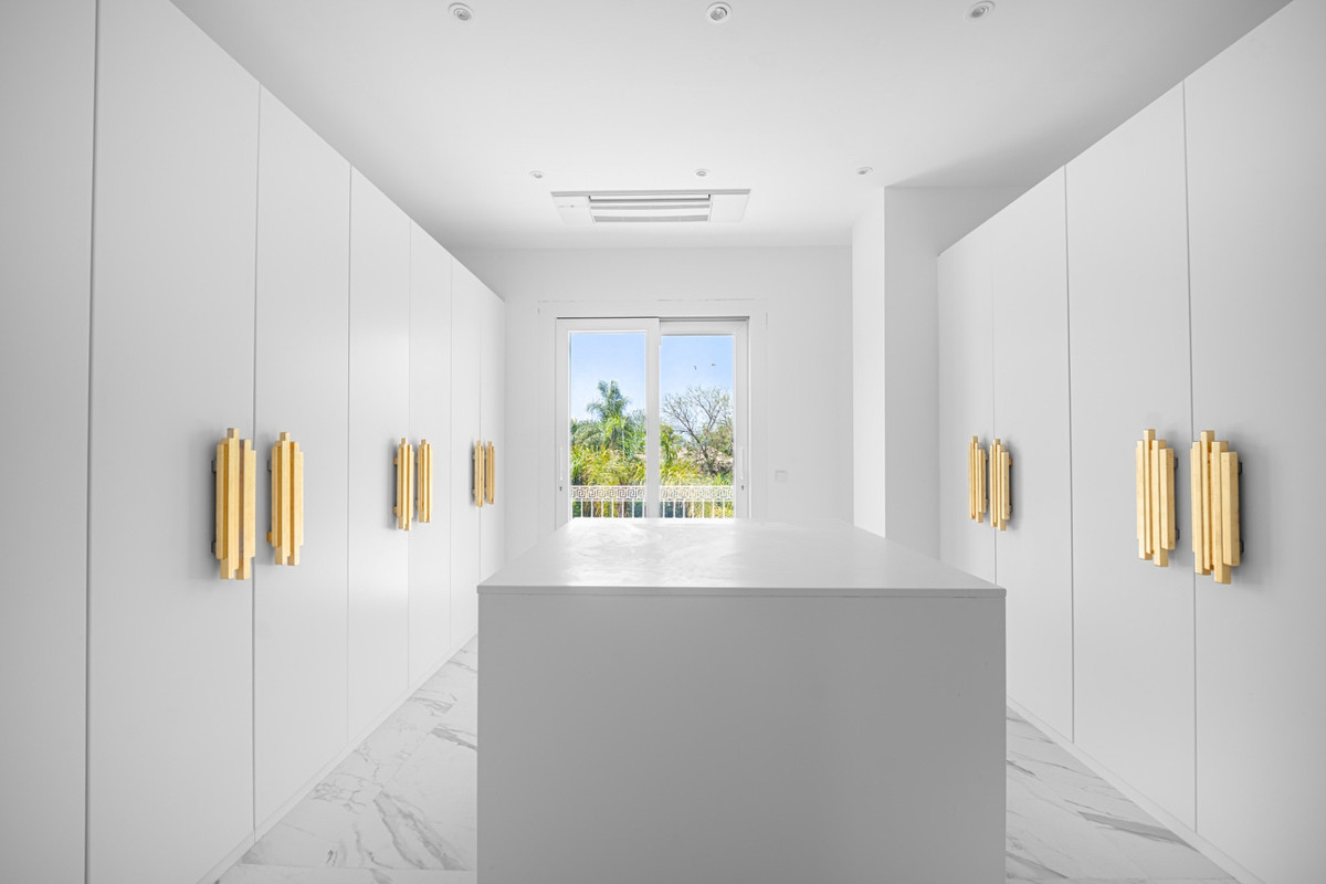 Huis te koop in Marbella | 4 slaapkamers H5104507