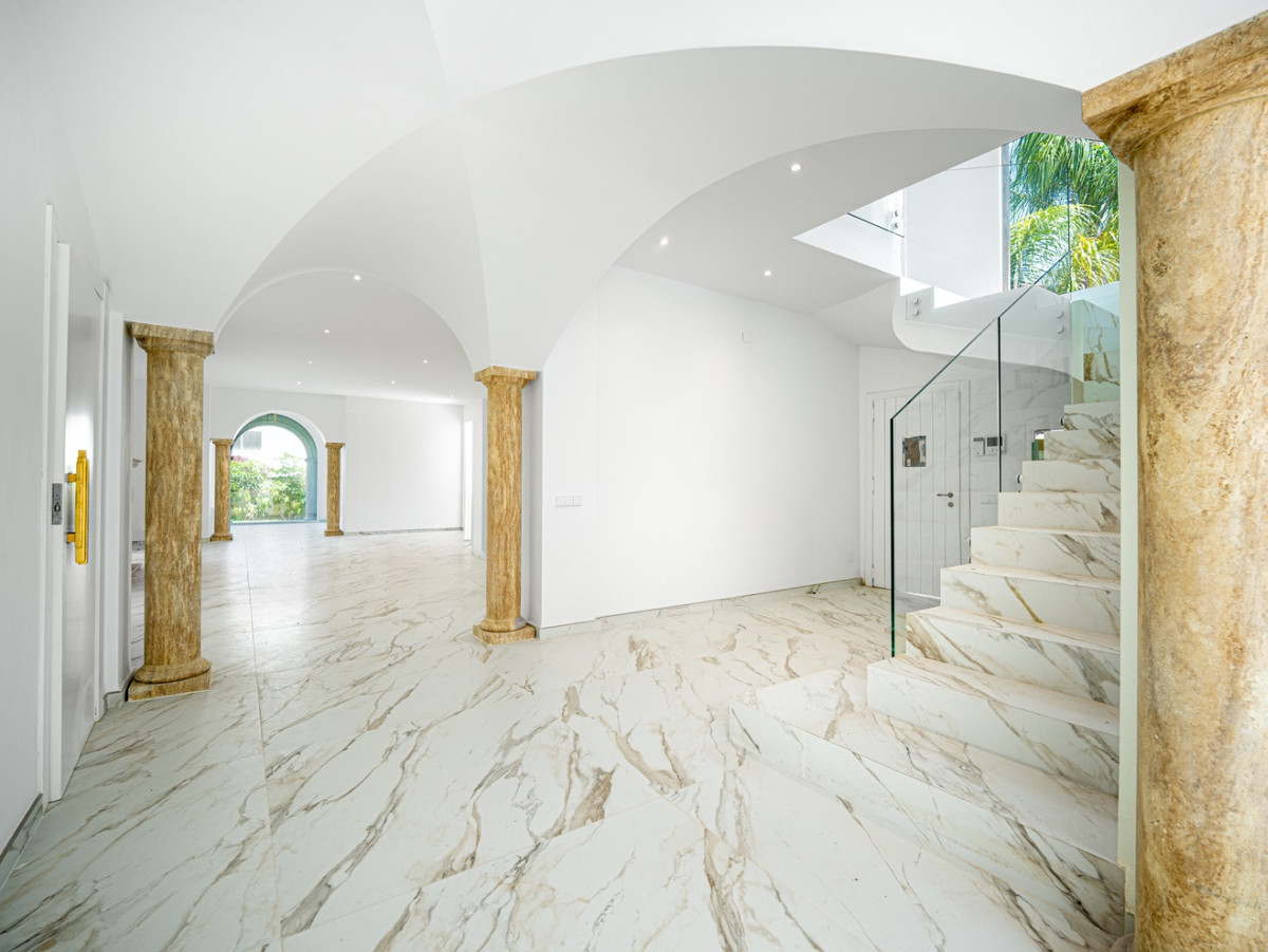 Huis te koop in Marbella | 4 slaapkamers H5104507