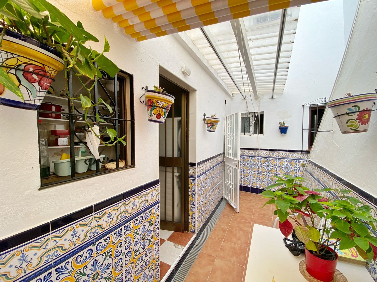 Townhouse for sale in Marbella | 4 bedrooms H5108419