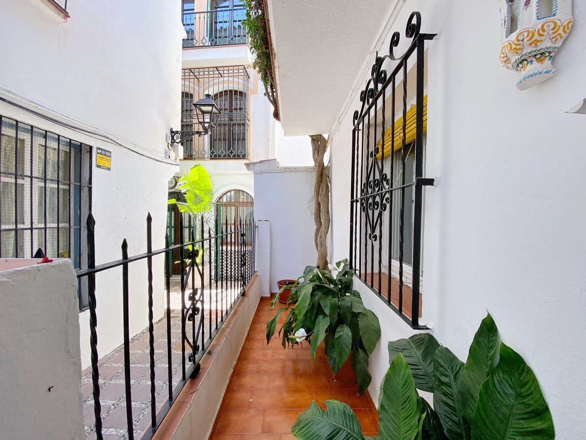 Townhouse for sale in Marbella | 4 bedrooms H5108419