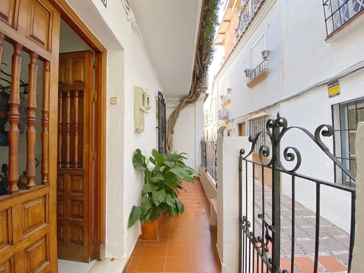 Townhouse for sale in Marbella | 4 bedrooms H5108419
