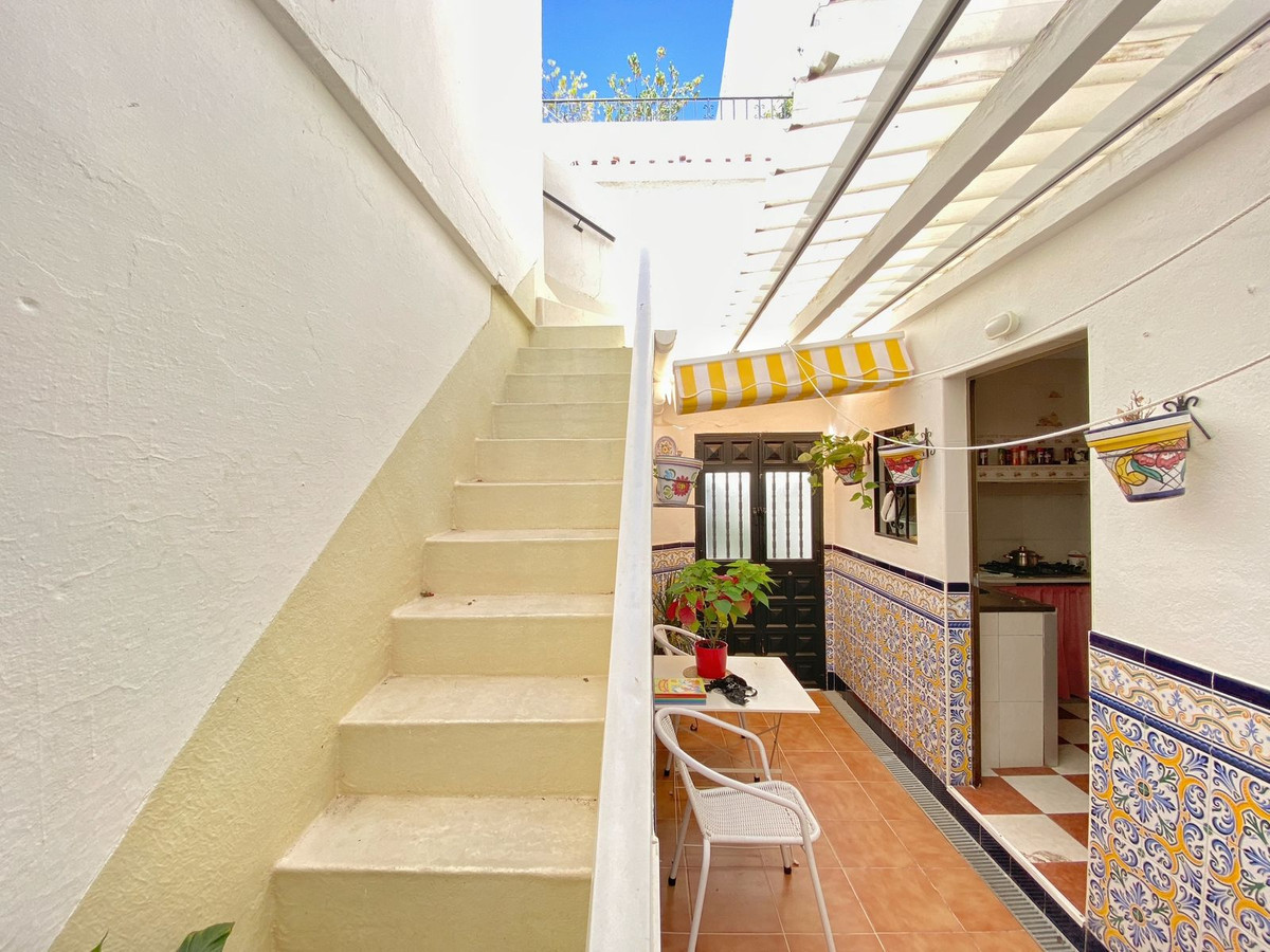 Townhouse for sale in Marbella | 4 bedrooms H5108419