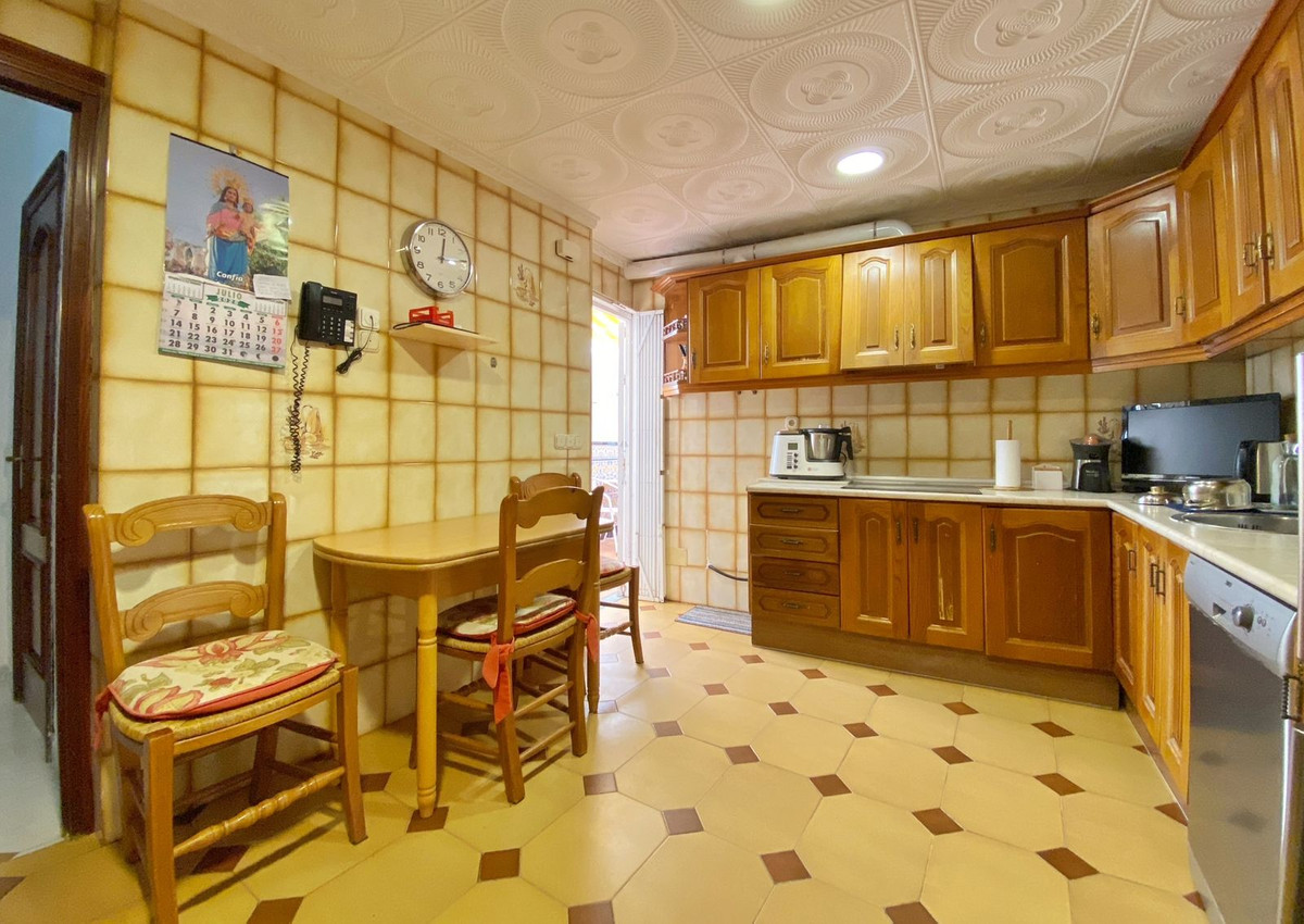 Townhouse for sale in Marbella | 4 bedrooms H5108419