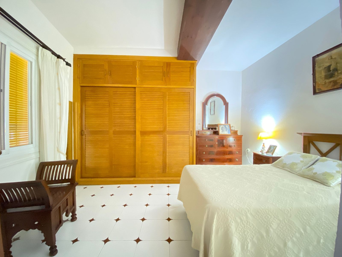 Townhouse for sale in Marbella | 4 bedrooms H5108419