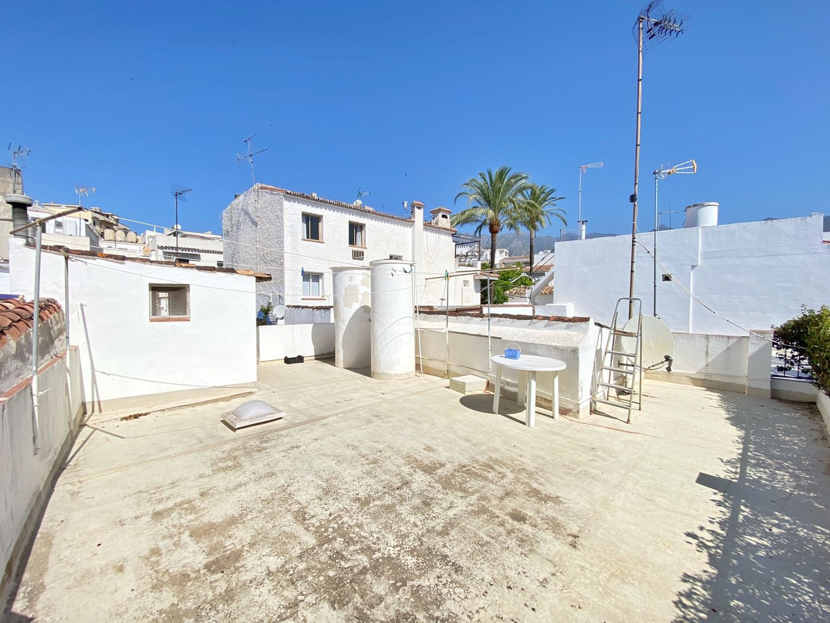 Townhouse for sale in Marbella | 4 bedrooms H5108419